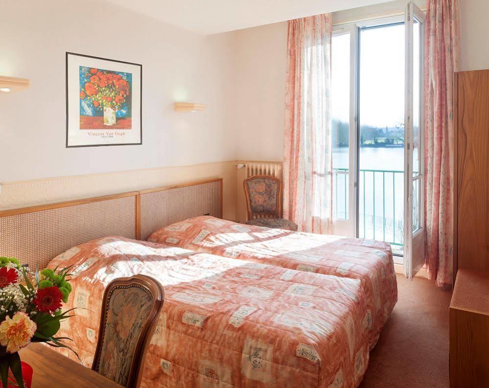 Logis Hotel & Restaurant - Le Normandie โกเดอเบค-ออง-โกซ์ ภายนอก รูปภาพ